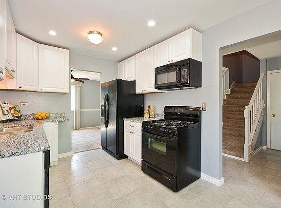 4th image of 1326 Loughborough Ct