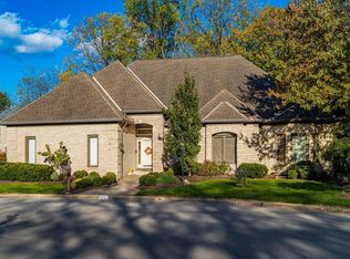 4270 Llanfair Ct, Columbus, OH 43221