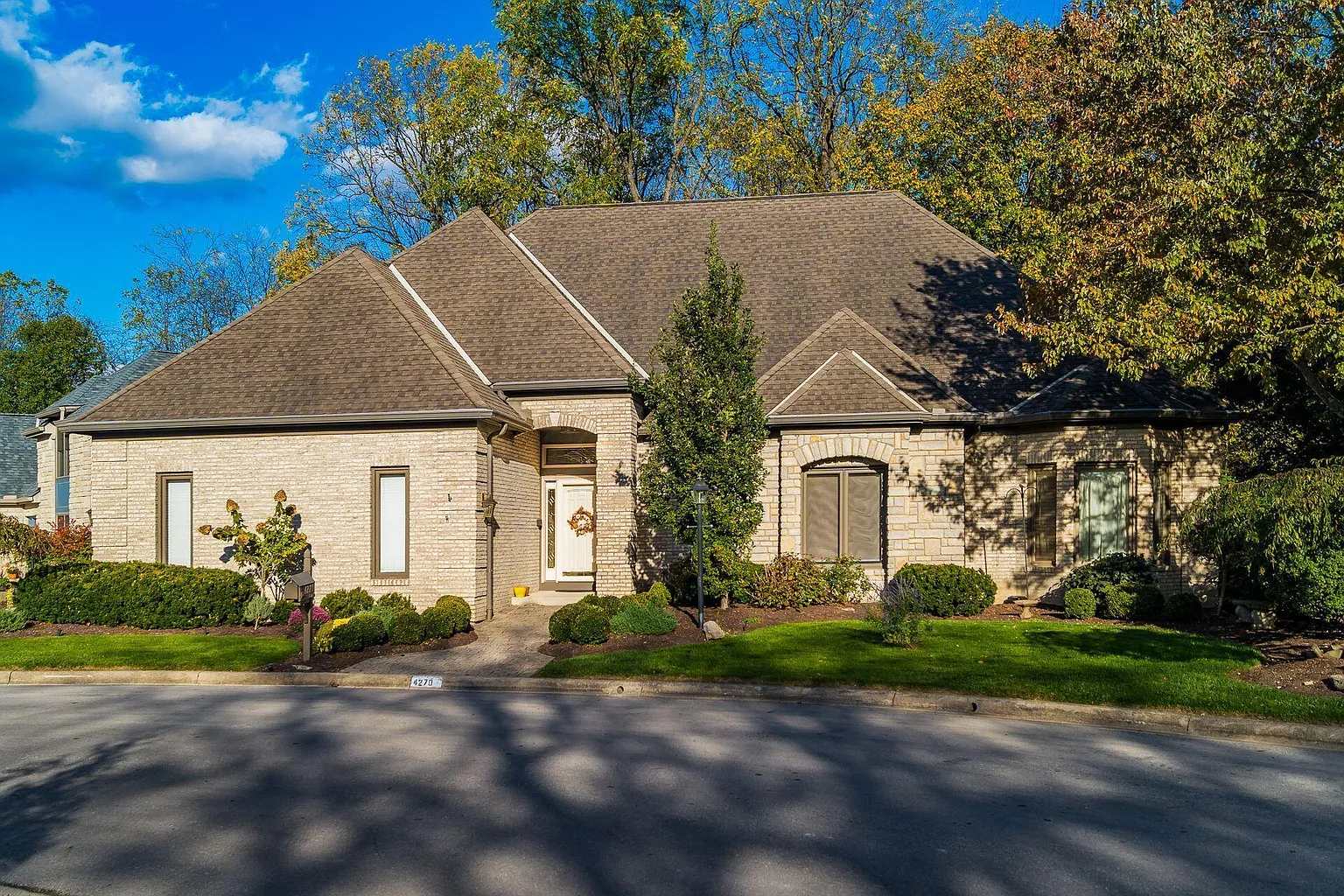 4270 Llanfair Ct photo 1