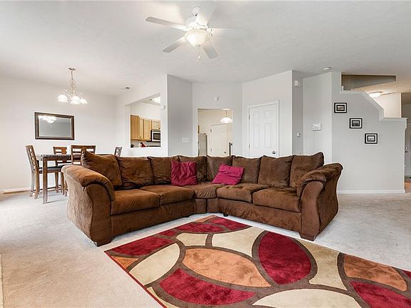 5th image of 6310 Bishops Pond Ln