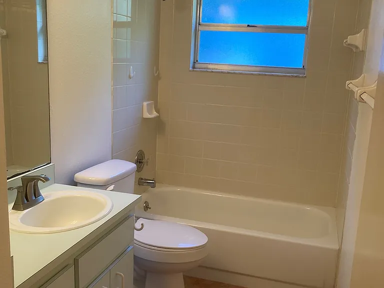 Main bathroom