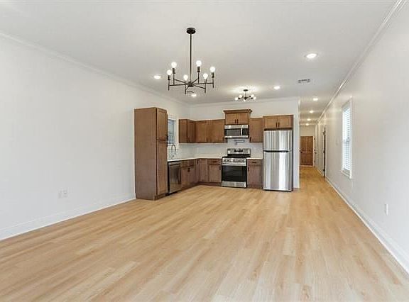 2nd image of 2030 Saint Anthony St