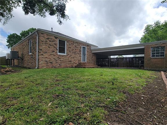 4th image of 2202 Fazzio Rd