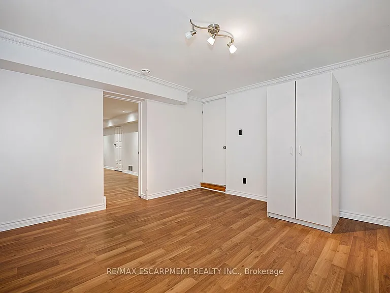51 Mangrove Rd #LOWER LEVEL — Photo 12