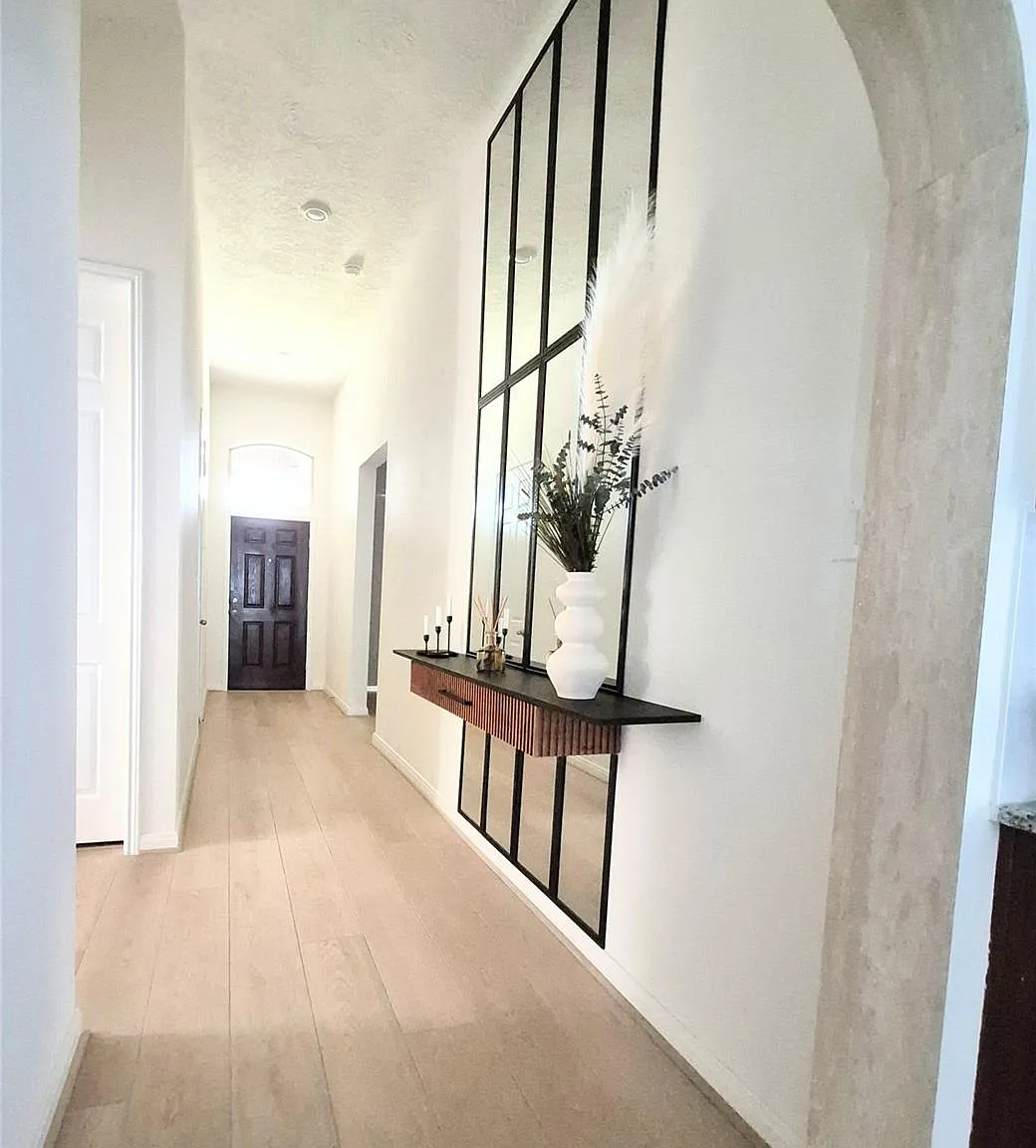 3 bed, 2.0 bath, 1947 sqft, $1,950 — Photo 4