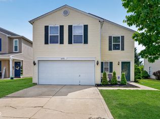 8470 Abbey Dell Dr, Camby, IN 46113