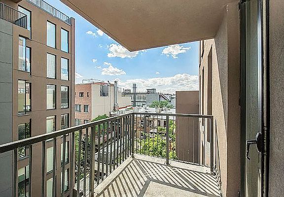 4th image of 50 N 1st St APT 4C