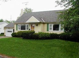 249 Overlook Rd, Vermilion, OH 44089