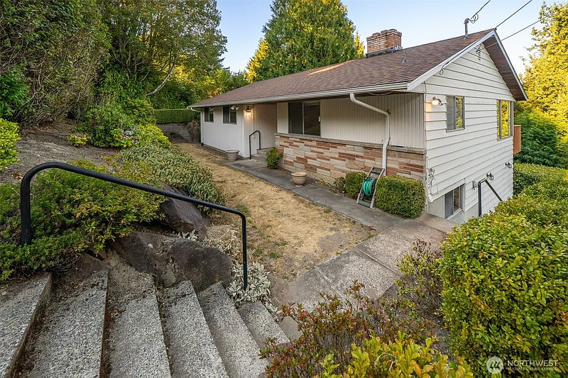 2nd image of 19526 53rd Avenue NE