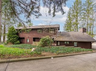 9707 Lakewood Dr NE, Mineral City, OH