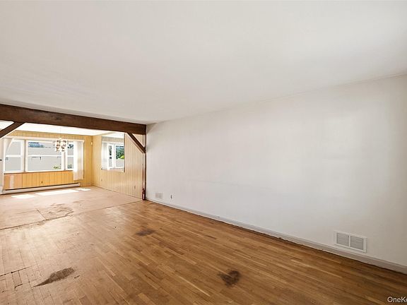 4th image of 2226 3rd Street