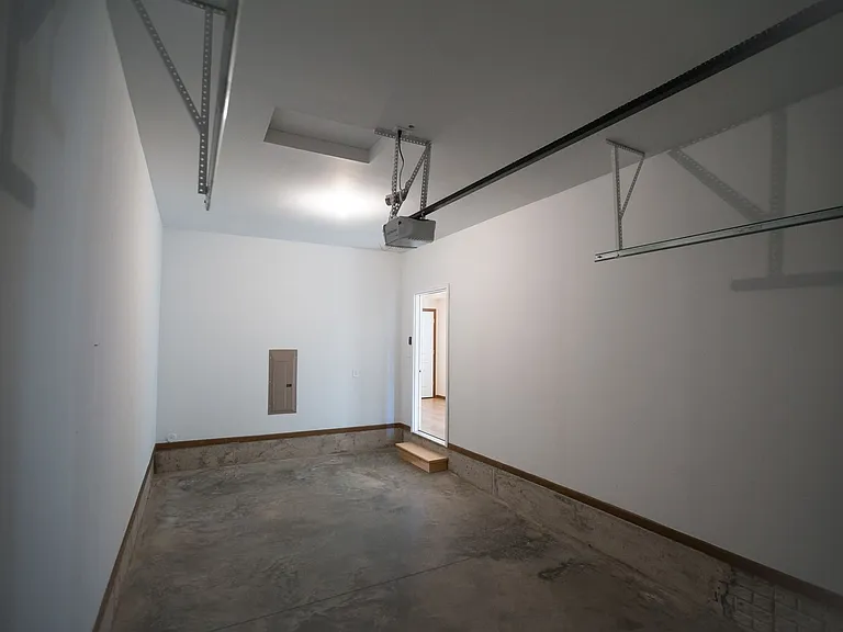 Hickory Hill Residences-Apartments — Photo 30