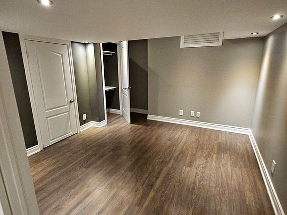 3rd image of 118 Earlsbridge Blvd #Basement