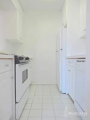 Rented by Manhattan Connection | media 7