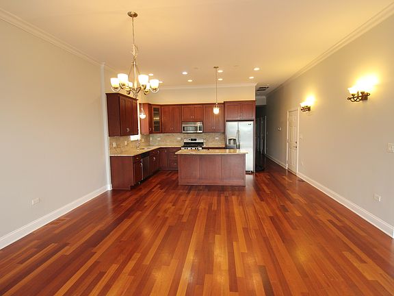 5th image of 3110 W Belmont Ave Unit 3E