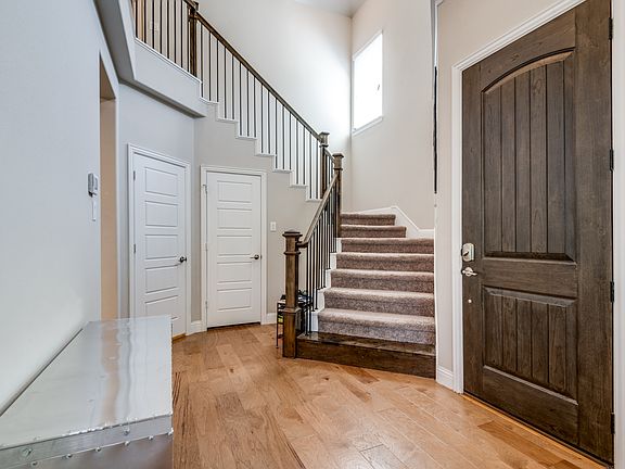 2nd image of 6401 Hermosa Dr