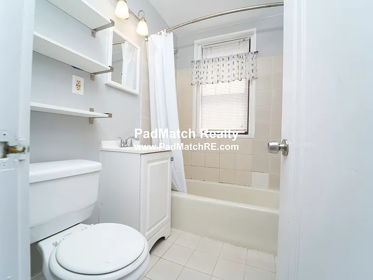6 Sutherland Rd #34 — Photo 17