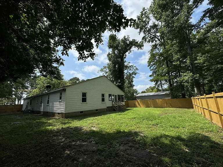 2112 Munden Point Rd — Photo 36