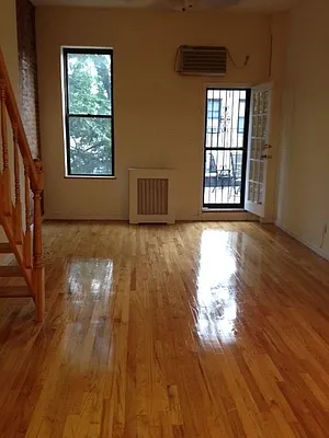 Rented by Jason Rosenberg, LREB | media 19