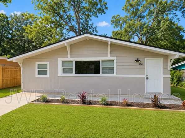 8740 Free Ave, Jacksonville, FL 32211