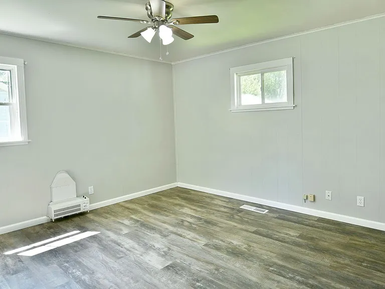 2344 Clearview Dr — Photo 14