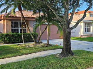 17469 SW 22nd St, Hollywood, FL 33029