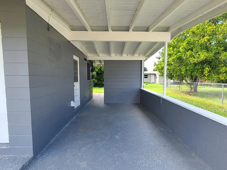 320 Palmetto Dr NE — Photo 12