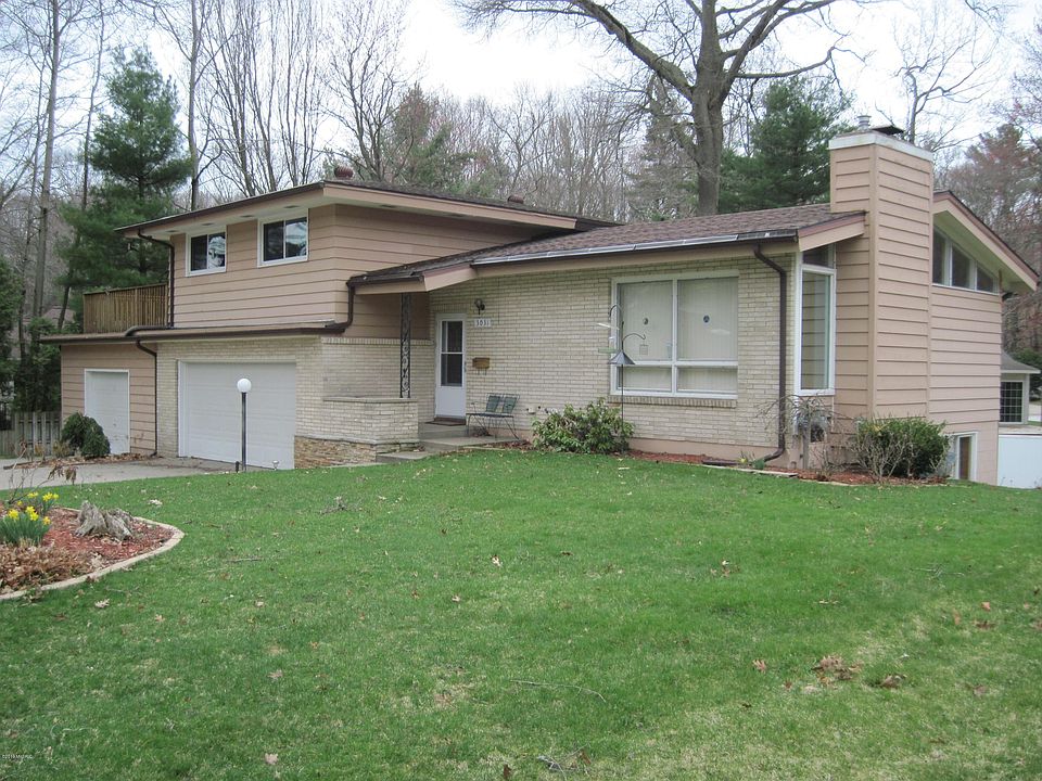 1st image of 3031 Sherwood Ct
