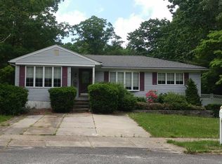 701 S Davis Ave, Absecon, NJ 08205