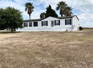 391 Stagecoach Hill Dr, Seguin, TX 78155