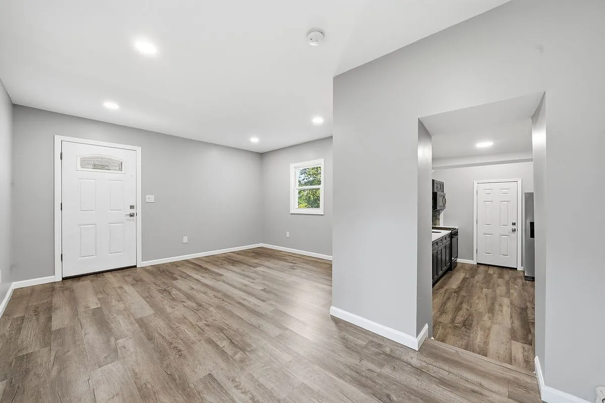 1 bed, 1.0 bath, 850 sqft, $2,500 — Photo 4