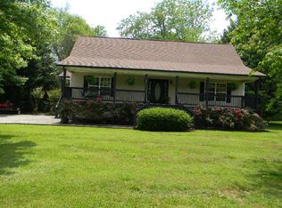 107 Rivers Edge Dr, Hayesville, NC 28904