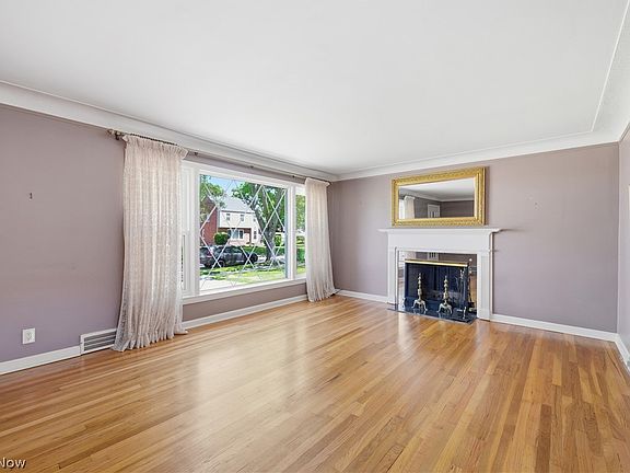 2nd image of 3840 Colony Rd