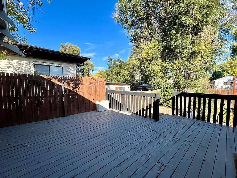 2240 Jay St — Photo 30