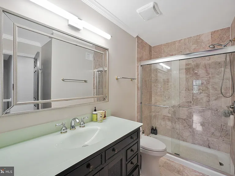 4732 Massachusetts Ave NW — Photo 26