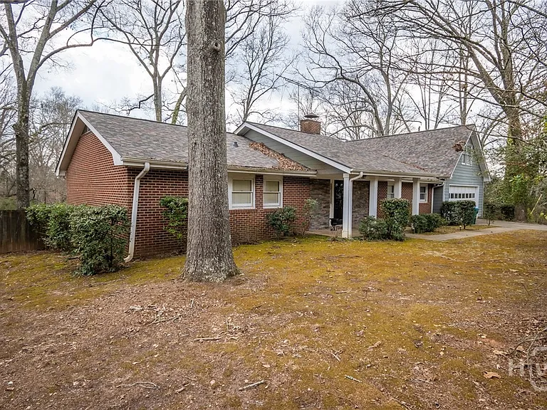 1380 Chestnut Hill Rd — Photo 5