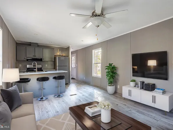 45 Schalick Dr, Elmer, NJ 08318