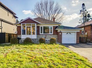 203 Van Dusen Blvd, Toronto, ON M8Z3H7