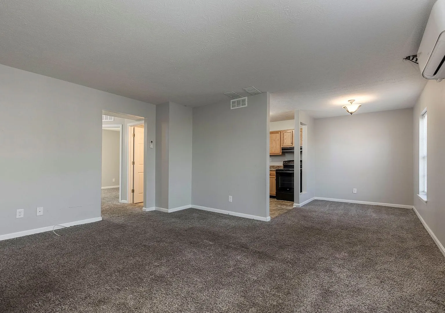4800 Southern Parkway/602 & 604 Bluegrass Pkwy — Photo 4
