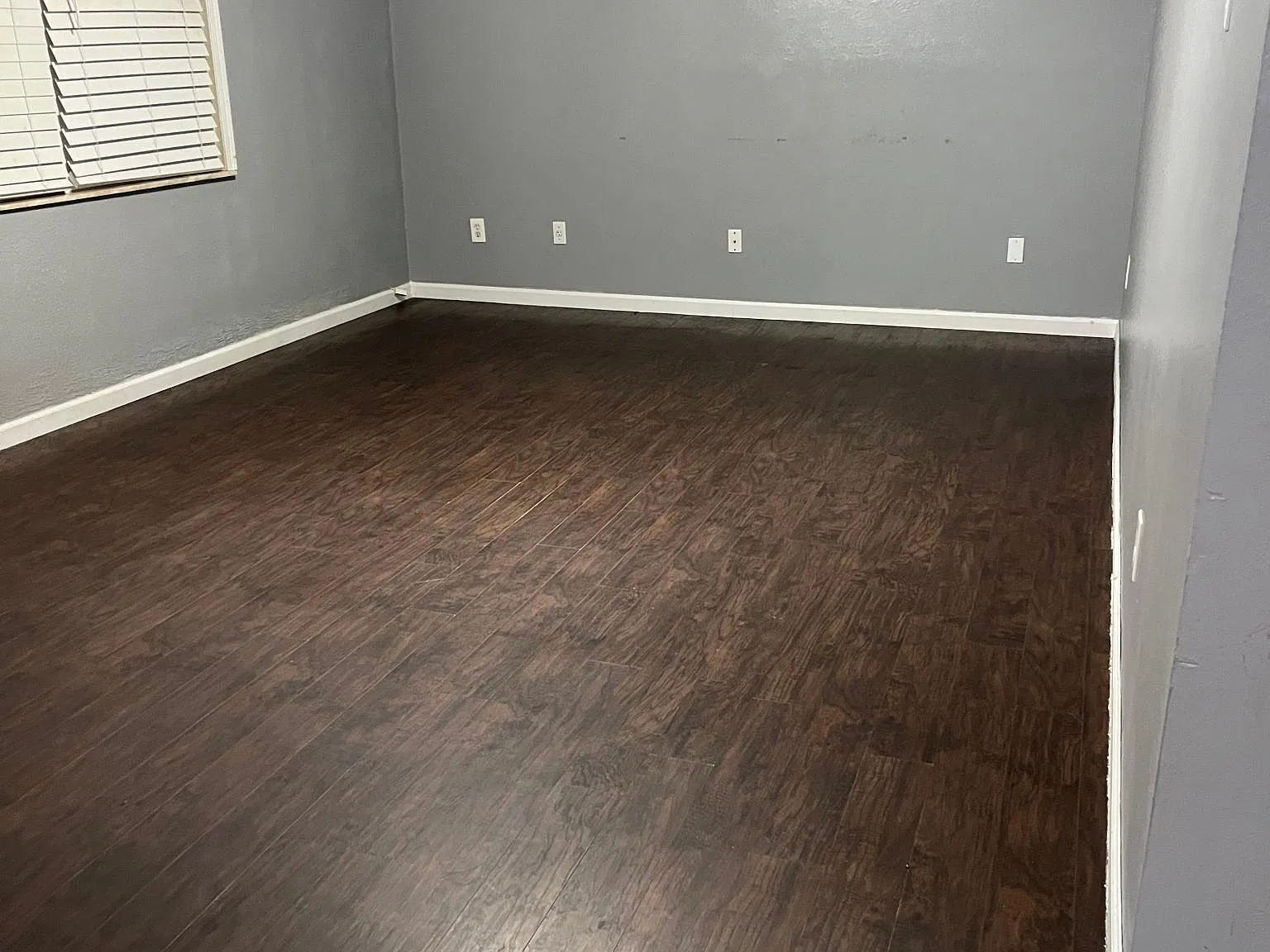 3 bed, 1056 sqft, $1,300 — Photo 2