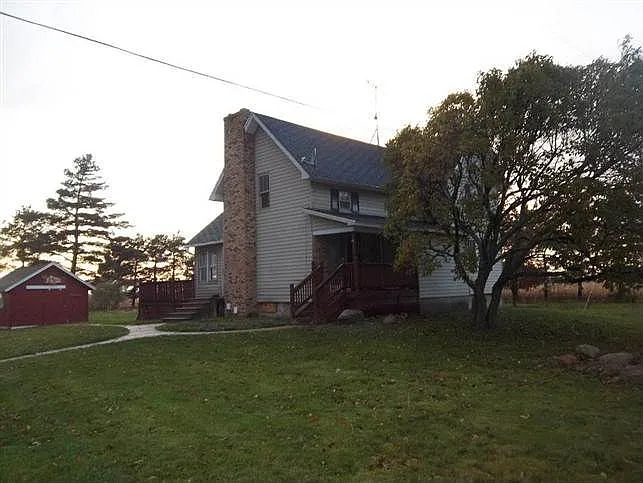 1087 N Durand Rd photo 1