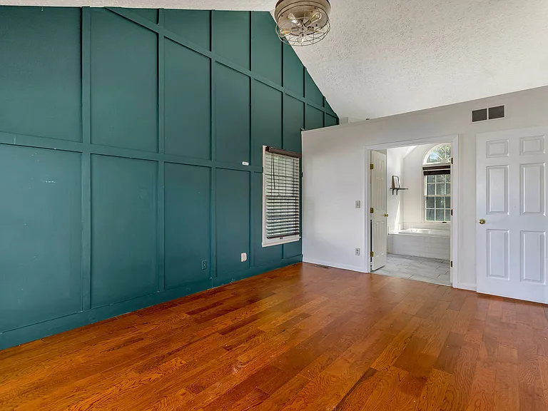 3291 Shadylake Dr — Photo 24