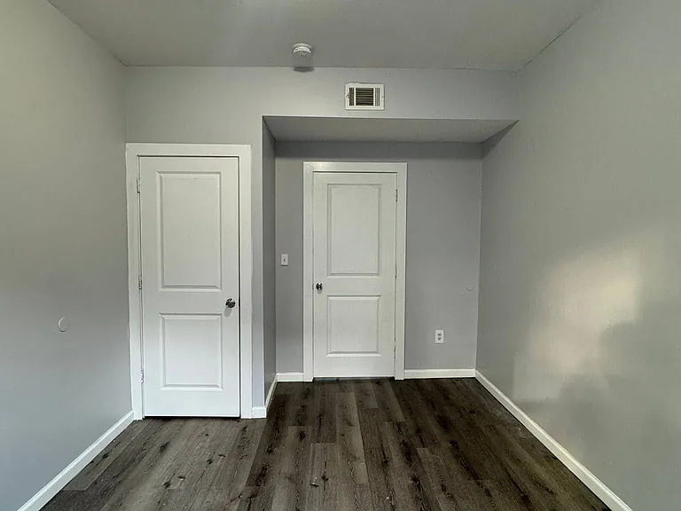 122 Wade St #1L — Photo 4