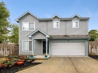 655 Scotch Pine Dr, Greenwood, IN 46143