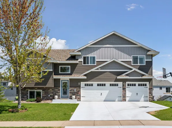 906 Bellaire Blvd NW, Isanti, MN 55040
