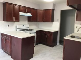 902 Green Hollow Dr #902, Iselin, NJ 08830