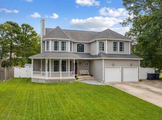 479 Coral Ln, Manahawkin, NJ 08050