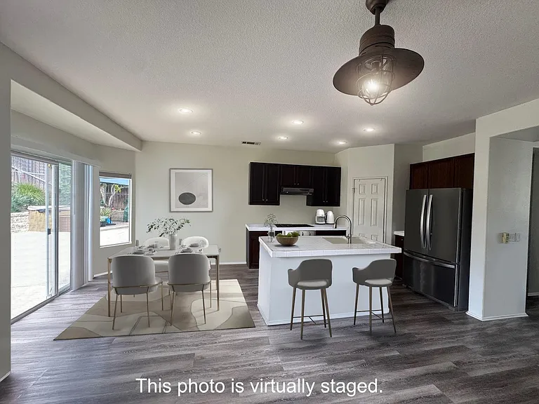 886 Niguel St — Photo 6