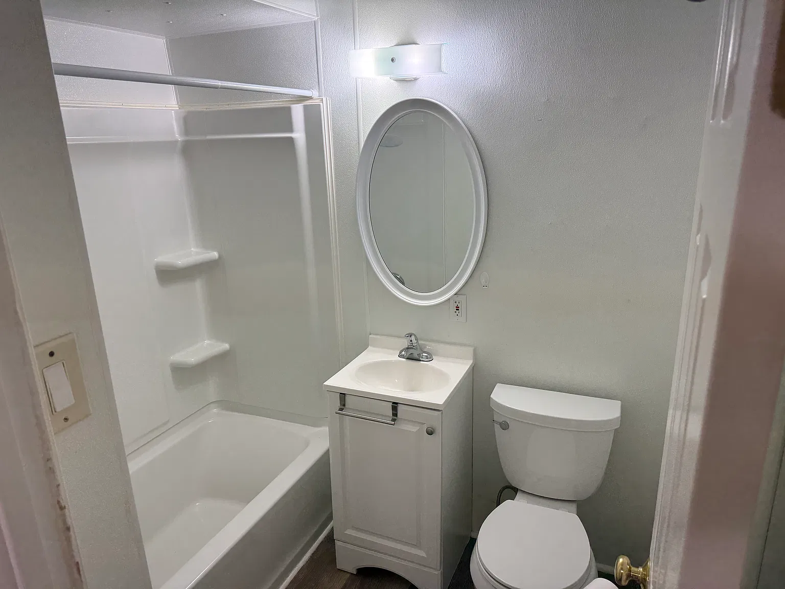 2 bed, 805 sqft, $1,450 — Photo 1