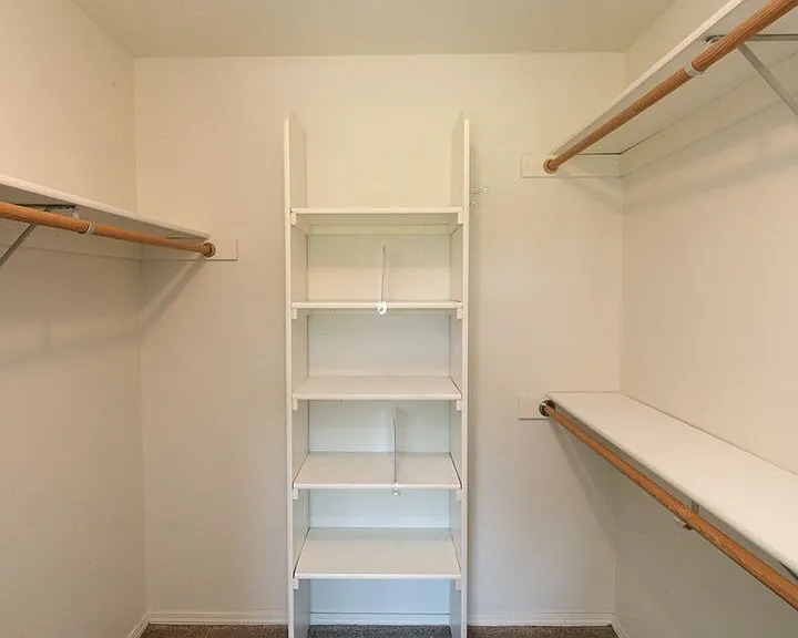 10722 NE 5th Ave — Photo 21